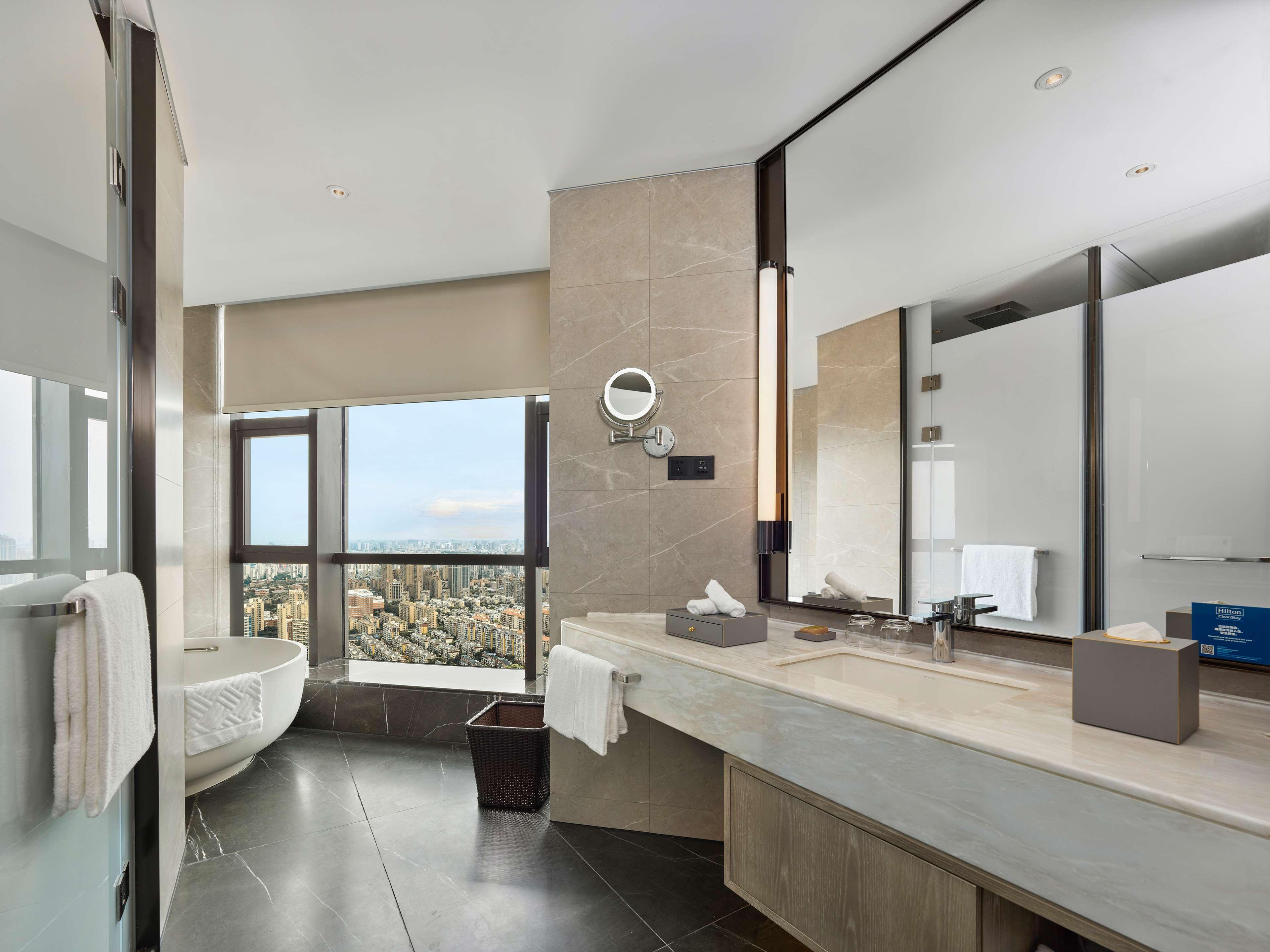 Hilton Jiaxing Hotel ภายนอก รูปภาพ