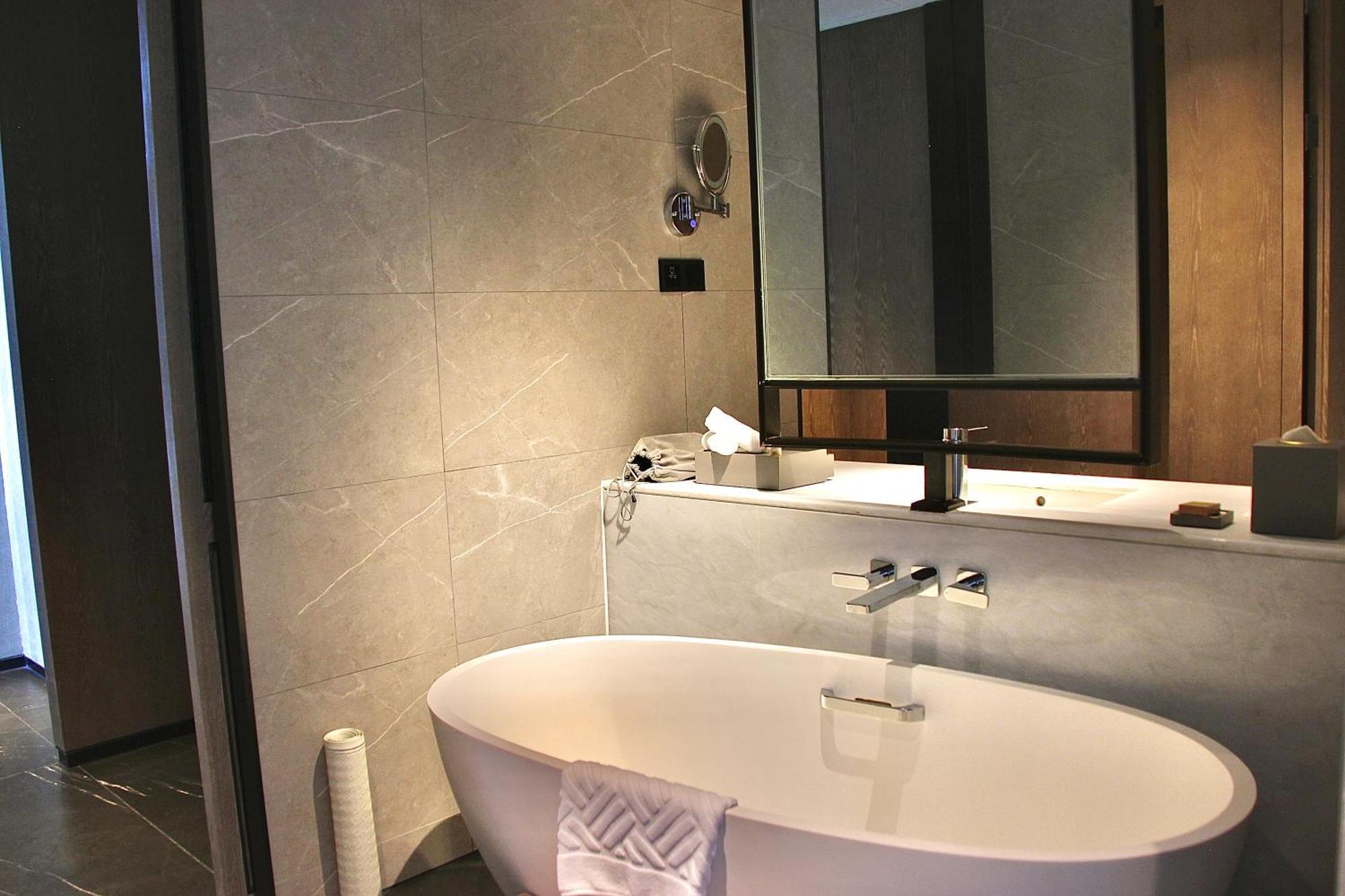 Hilton Jiaxing Hotel ภายนอก รูปภาพ