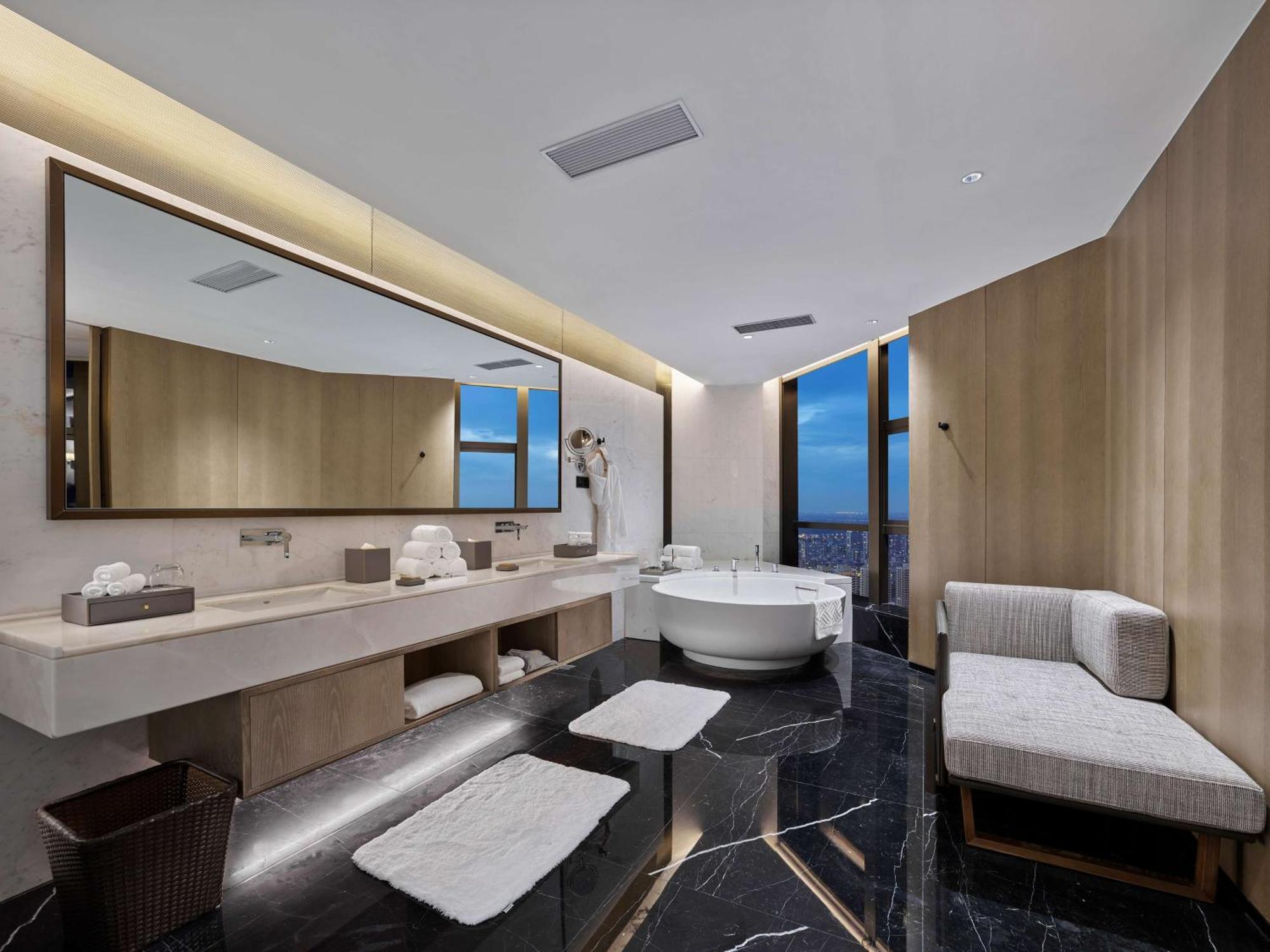 Hilton Jiaxing Hotel ภายนอก รูปภาพ