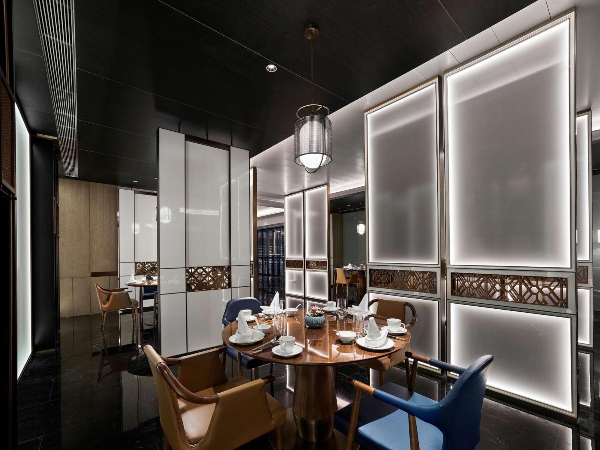 Hilton Jiaxing Hotel ภายนอก รูปภาพ